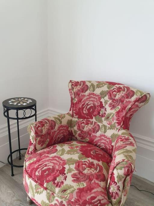 Period Sea View Flat In Hastings Apartment Exterior photo